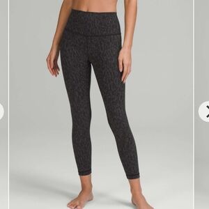 Lululemon Wunder under Highrise size 8
